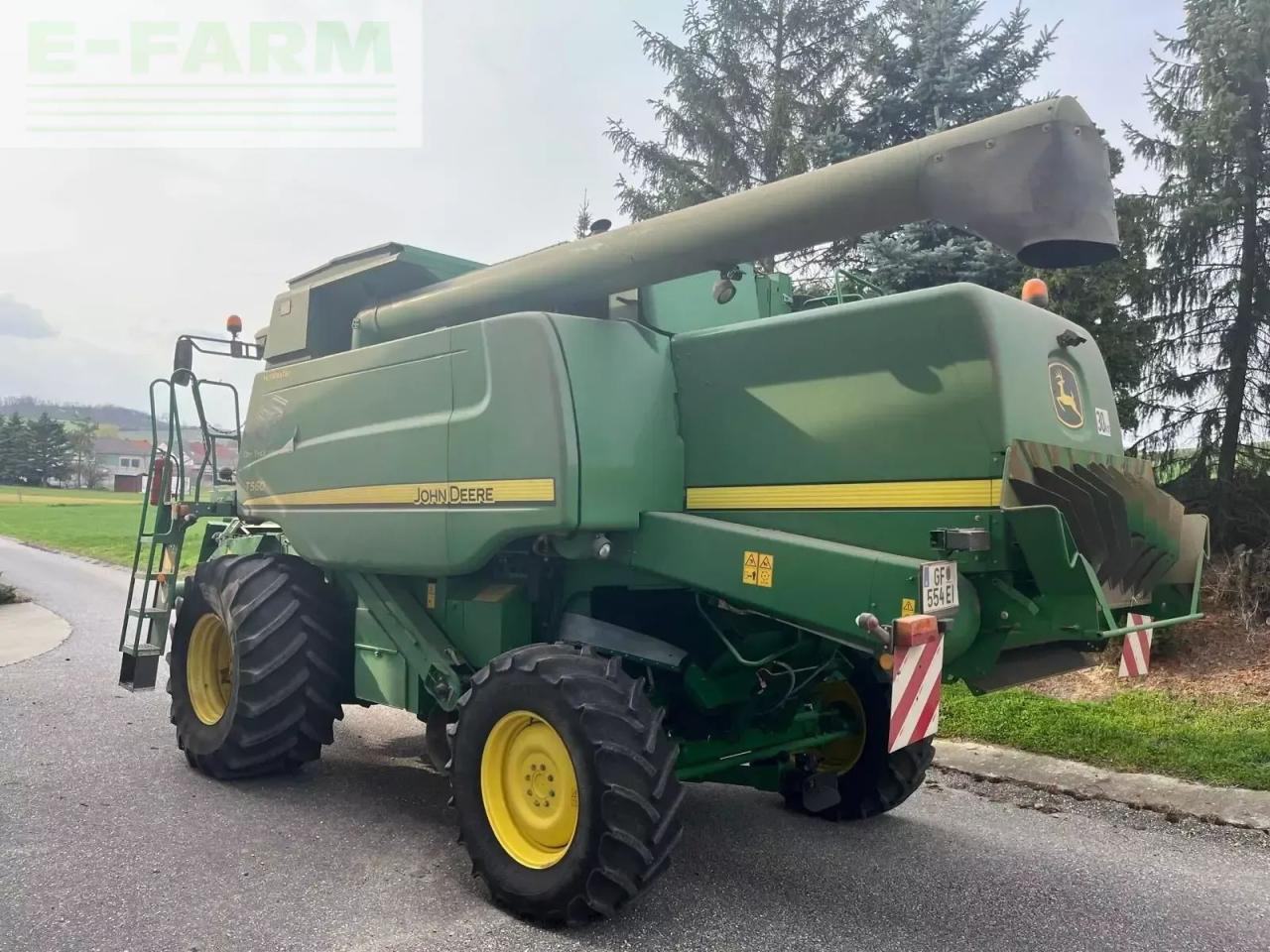 John Deere t560 - Kombajn za žetvu: slika John Deere t560 - Kombajn za žetvu John Deere t560 - Kombajn za žetvu: slika John Deere t560 - Kombajn za žetvu