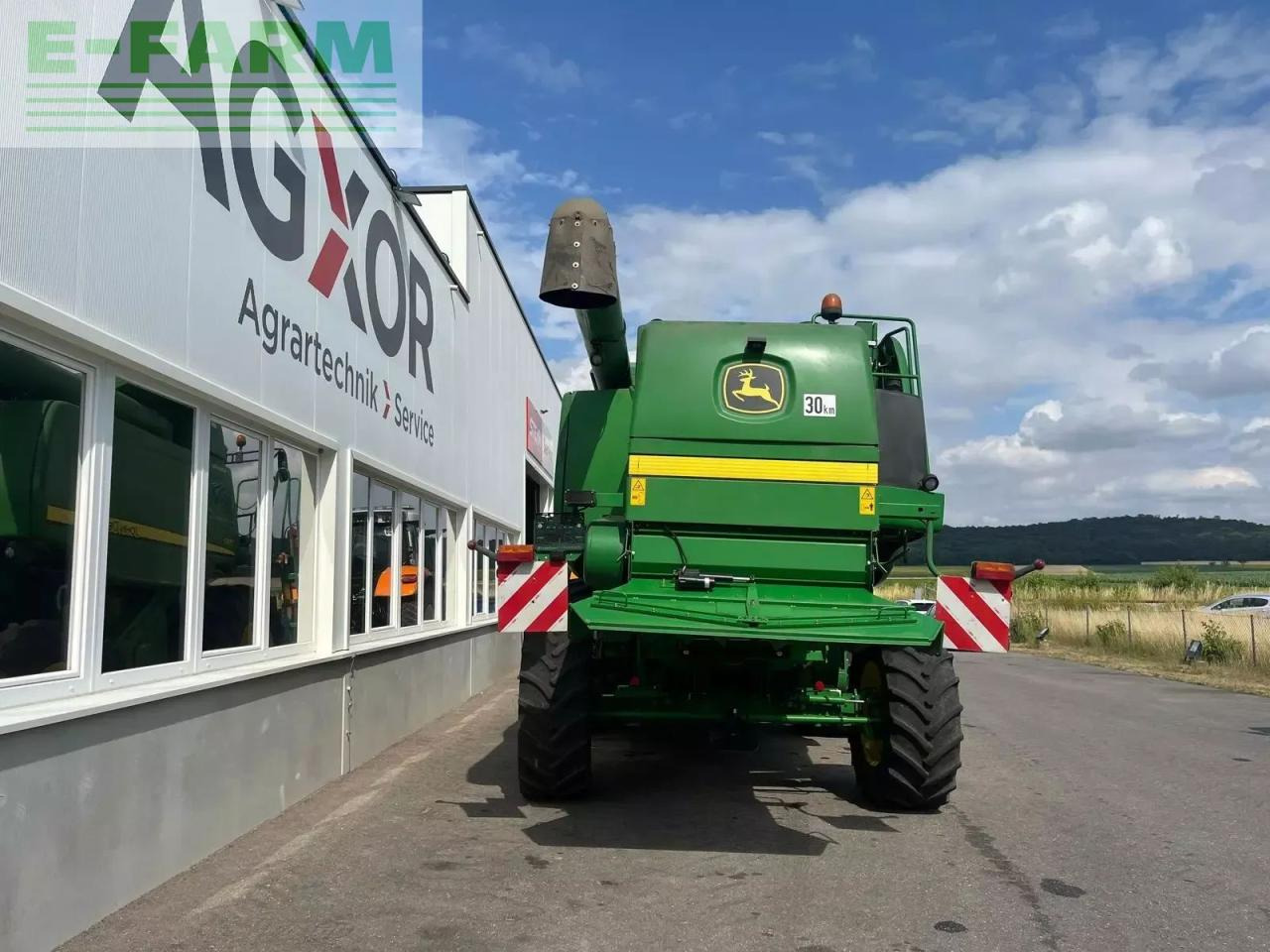 John Deere t560 - Kombajn za žetvu: slika John Deere t560 - Kombajn za žetvu John Deere t560 - Kombajn za žetvu: slika John Deere t560 - Kombajn za žetvu