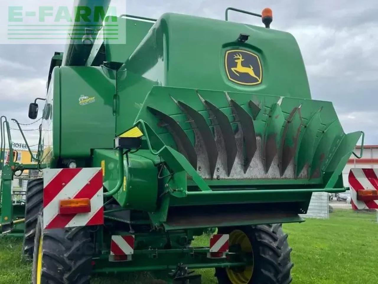 Kombajn za žetvu John Deere t560 hillmaster: slika Kombajn za žetvu John Deere t560 hillmaster