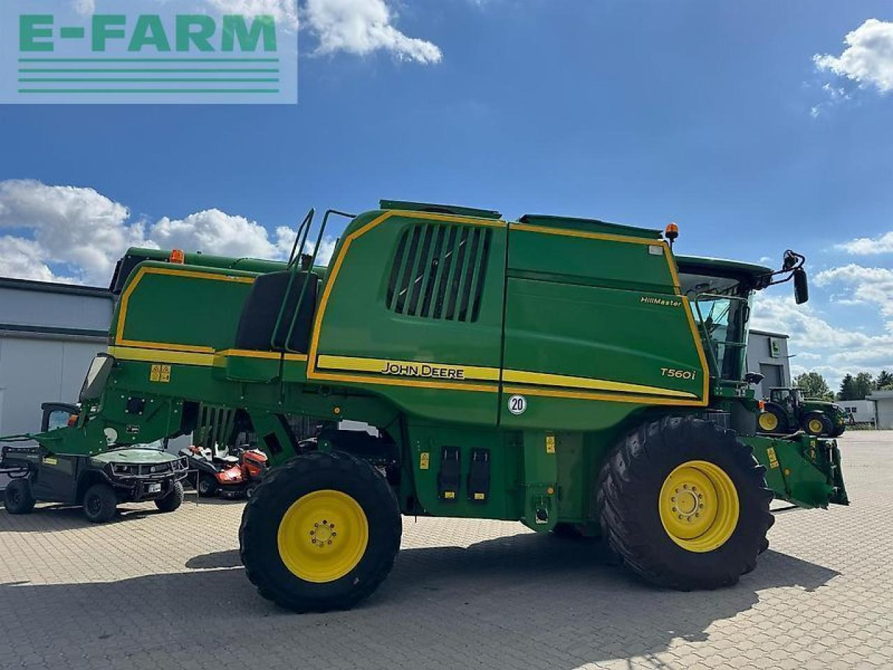 John Deere t560 hm - Kombajn za žetvu: slika John Deere t560 hm - Kombajn za žetvu John Deere t560 hm - Kombajn za žetvu: slika John Deere t560 hm - Kombajn za žetvu