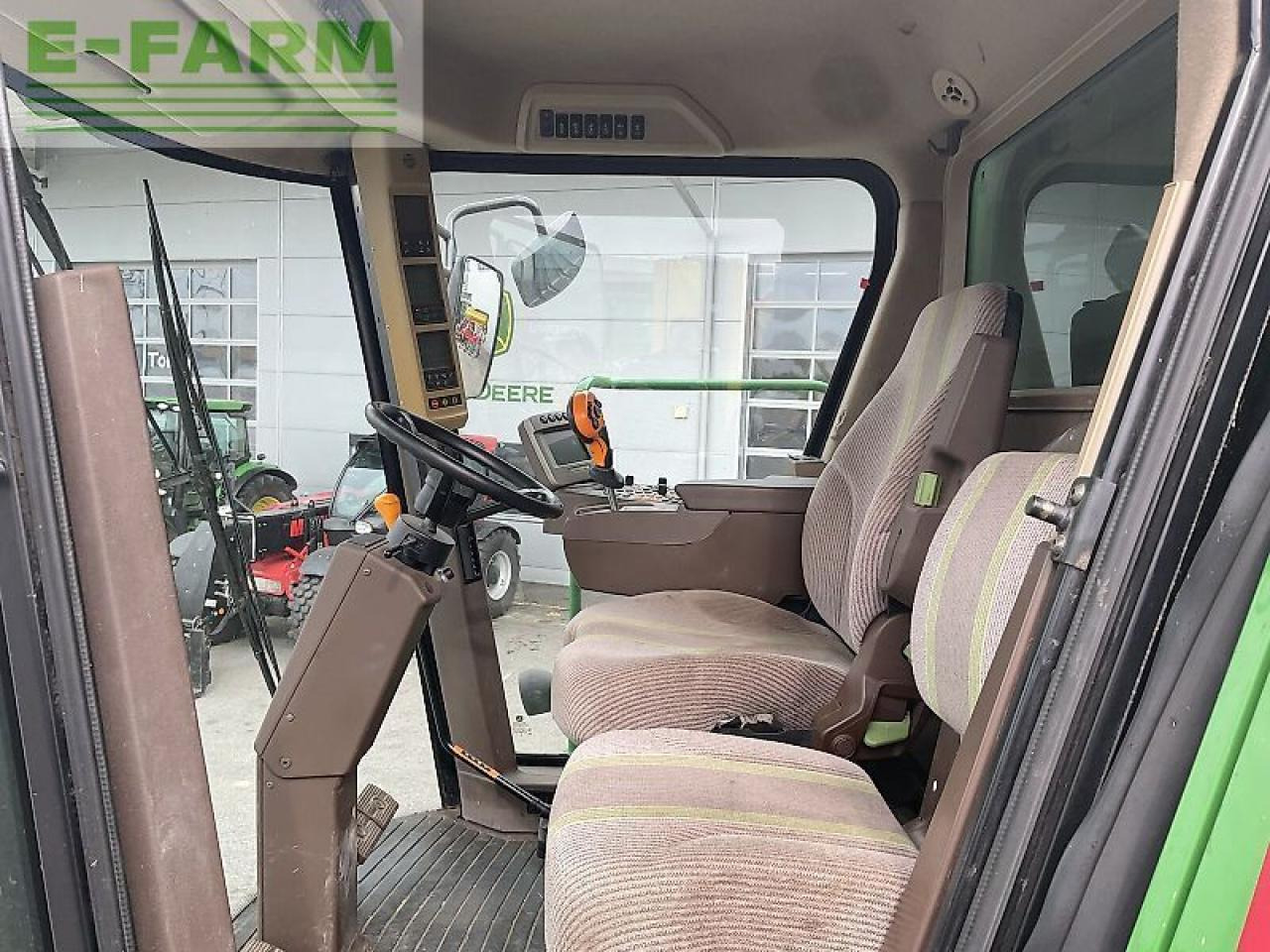 John Deere t560hm - Kombajn za žetvu: slika John Deere t560hm - Kombajn za žetvu John Deere t560hm - Kombajn za žetvu: slika John Deere t560hm - Kombajn za žetvu