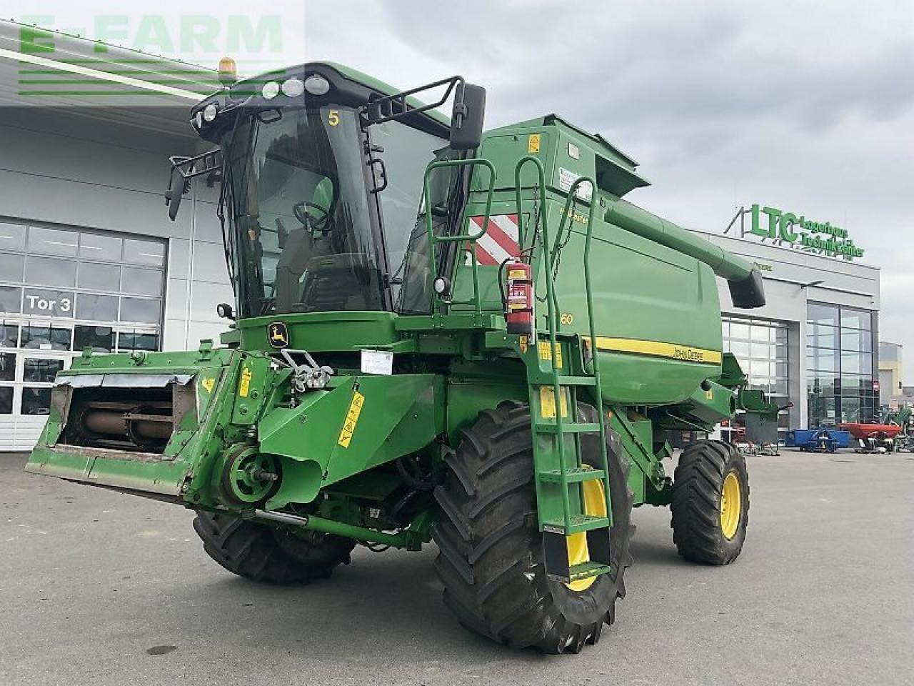 John Deere t560hm - Kombajn za žetvu: slika John Deere t560hm - Kombajn za žetvu John Deere t560hm - Kombajn za žetvu: slika John Deere t560hm - Kombajn za žetvu