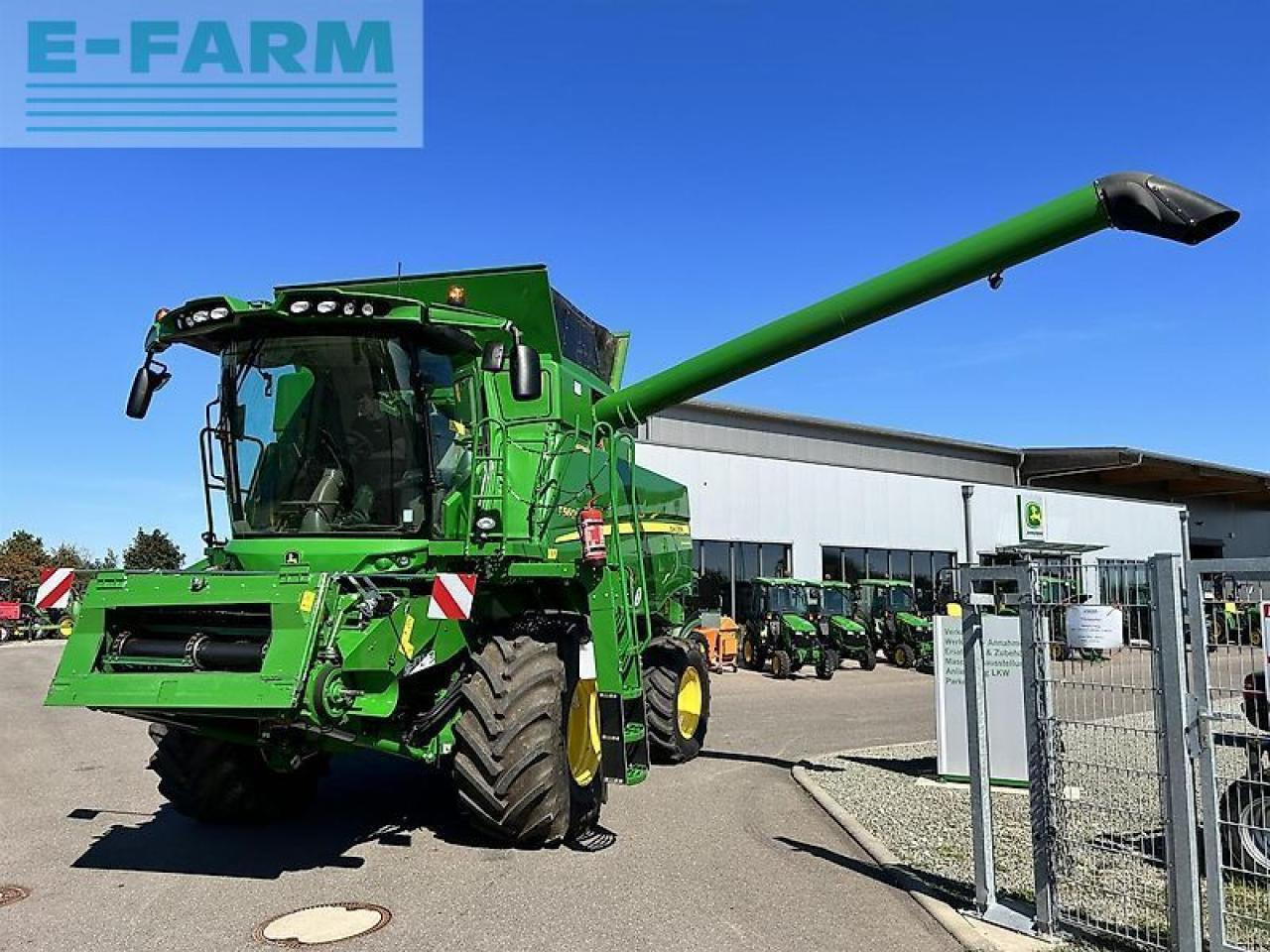 John Deere t560i hm - Kombajn za žetvu: slika John Deere t560i hm - Kombajn za žetvu John Deere t560i hm - Kombajn za žetvu: slika John Deere t560i hm - Kombajn za žetvu