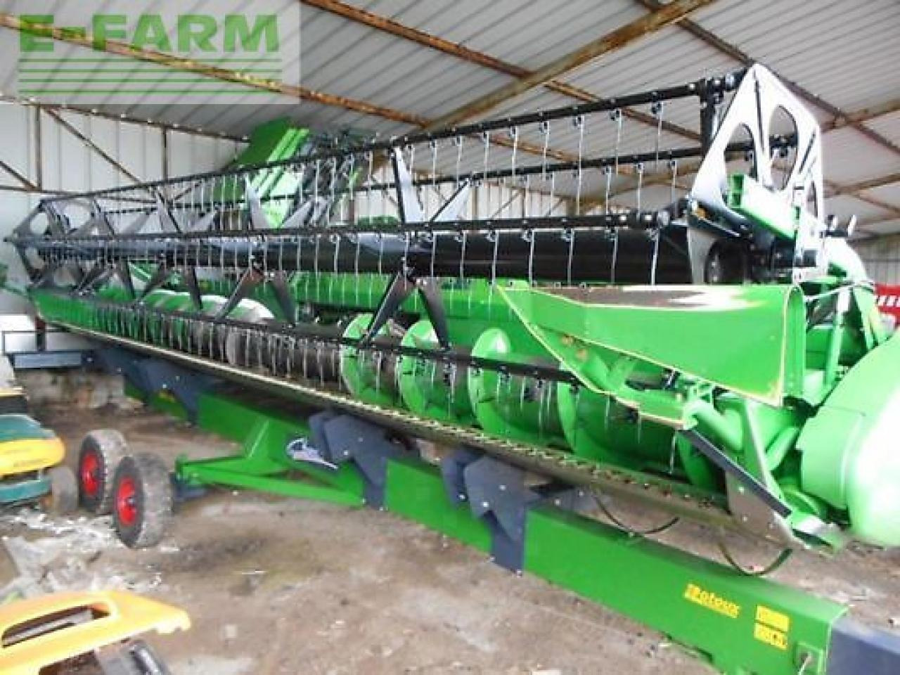 Kombajn za žetvu John Deere t660: slika Kombajn za žetvu John Deere t660 Kombajn za žetvu John Deere t660: slika Kombajn za žetvu John Deere t660