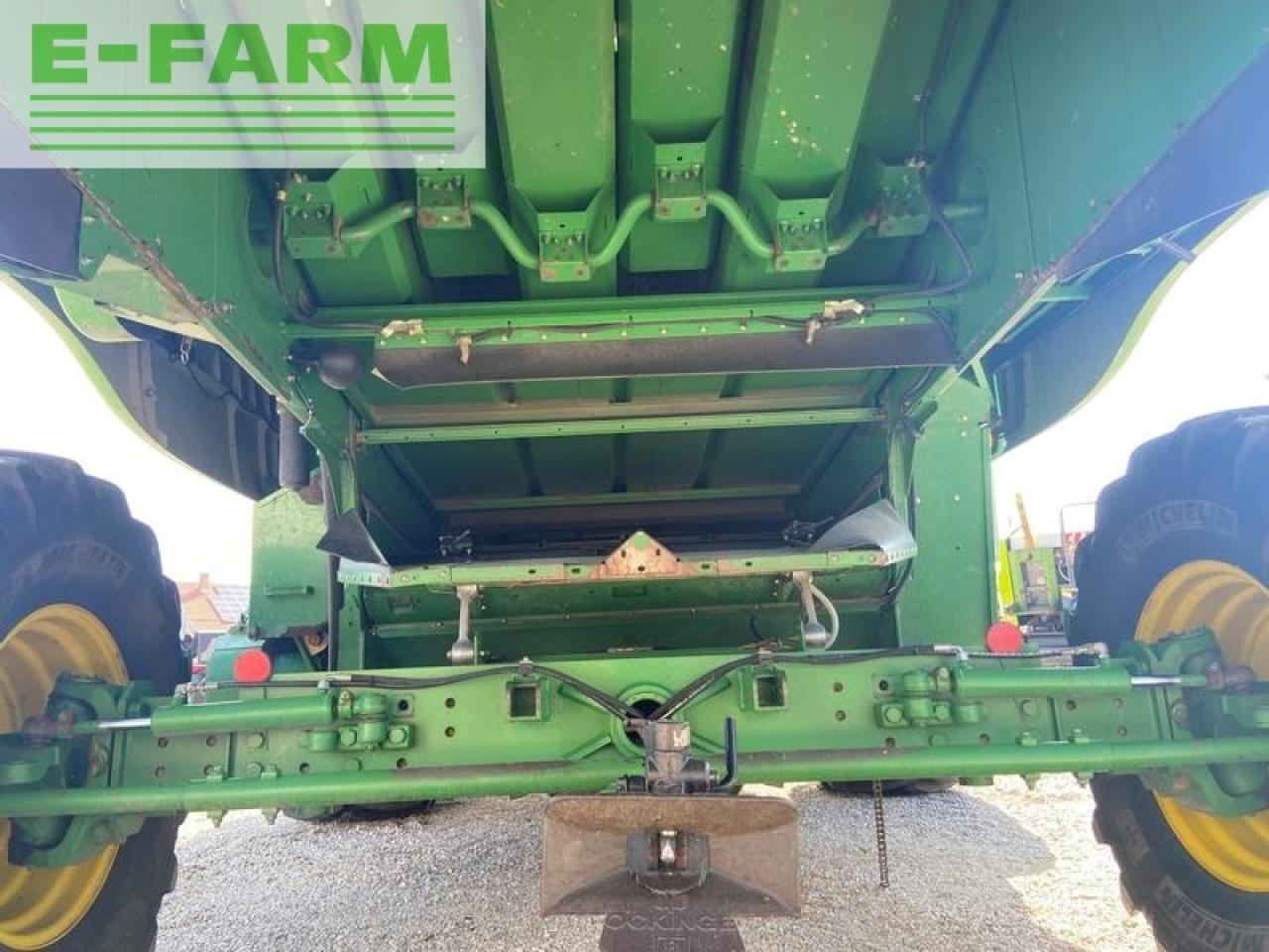 Kombajn za žetvu John Deere t660: slika Kombajn za žetvu John Deere t660 Kombajn za žetvu John Deere t660: slika Kombajn za žetvu John Deere t660