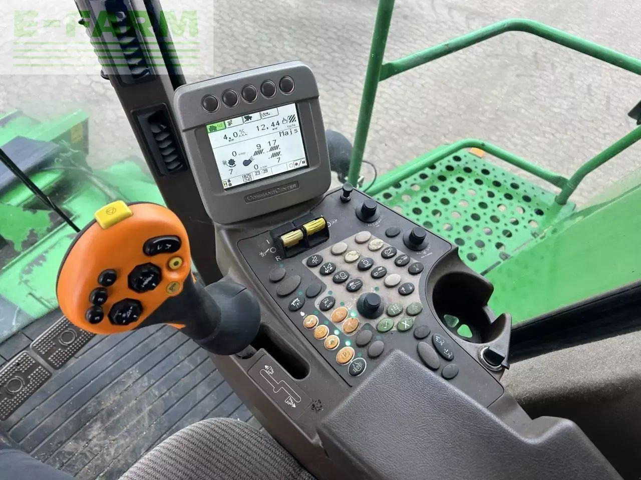 John Deere t660 - Kombajn za žetvu: slika John Deere t660 - Kombajn za žetvu John Deere t660 - Kombajn za žetvu: slika John Deere t660 - Kombajn za žetvu