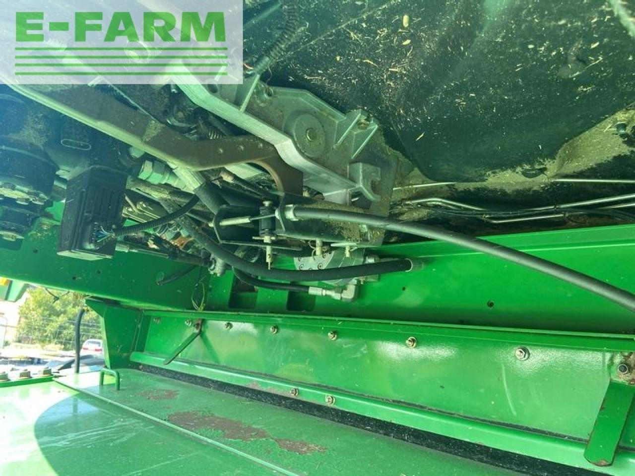 Kombajn za žetvu John Deere t660: slika Kombajn za žetvu John Deere t660 Kombajn za žetvu John Deere t660: slika Kombajn za žetvu John Deere t660