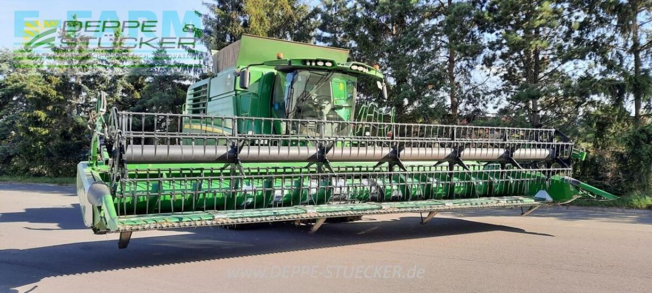 John Deere t670 - Kombajn za žetvu: slika John Deere t670 - Kombajn za žetvu John Deere t670 - Kombajn za žetvu: slika John Deere t670 - Kombajn za žetvu