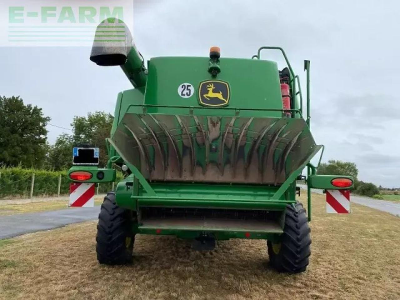 John Deere t670 - Kombajn za žetvu: slika John Deere t670 - Kombajn za žetvu John Deere t670 - Kombajn za žetvu: slika John Deere t670 - Kombajn za žetvu