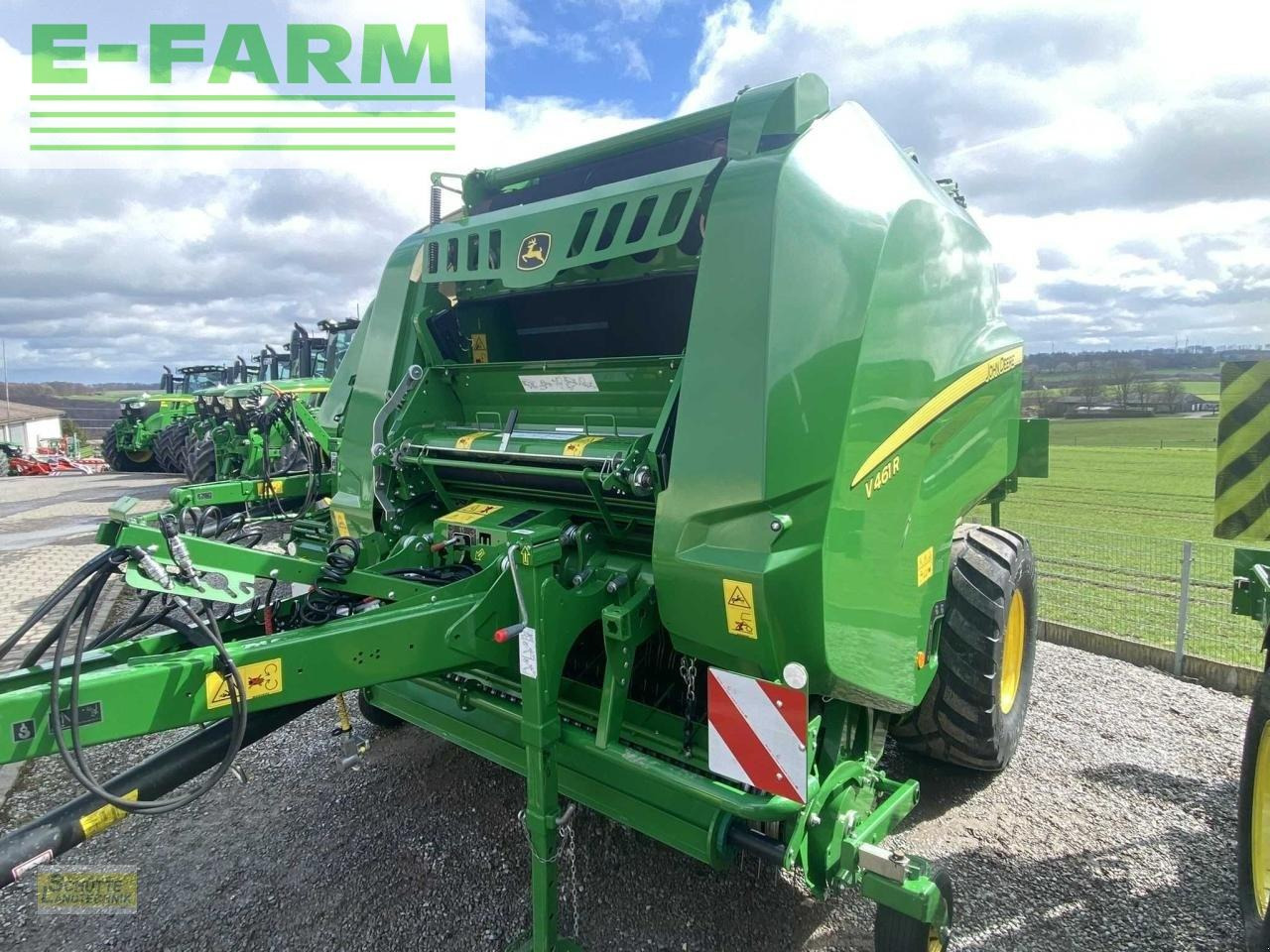 John Deere v461 r - 671 bunde - Kvadratna balirka: slika John Deere v461 r - 671 bunde - Kvadratna balirka John Deere v461 r - 671 bunde - Kvadratna balirka: slika John Deere v461 r - 671 bunde - Kvadratna balirka