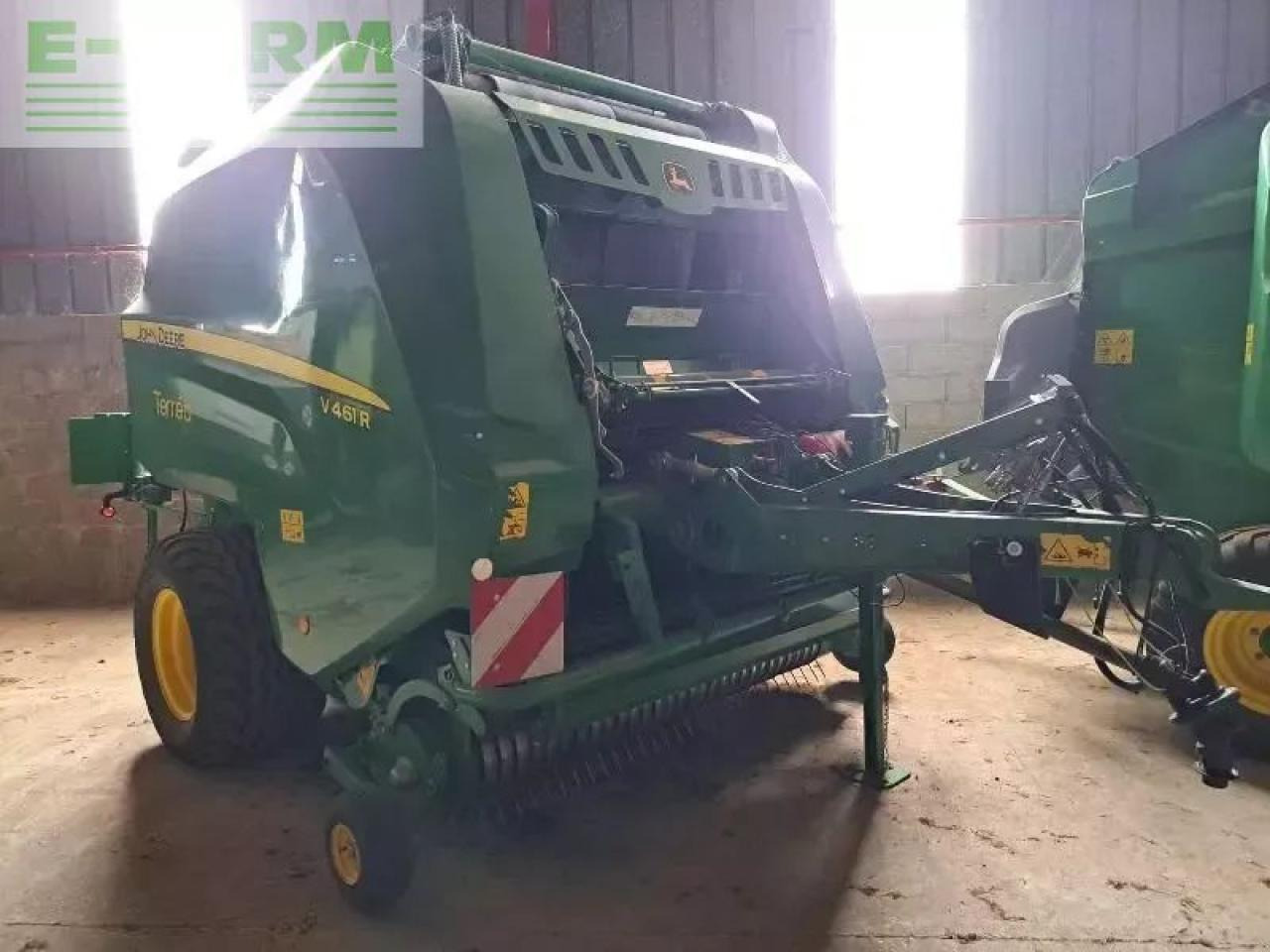 John Deere v461r - Kvadratna balirka: slika John Deere v461r - Kvadratna balirka John Deere v461r - Kvadratna balirka: slika John Deere v461r - Kvadratna balirka