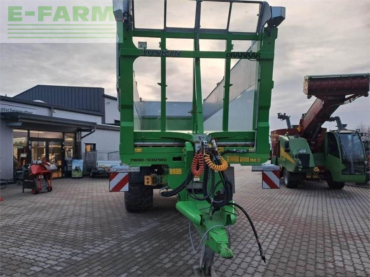 Joskin drakkar 7600/33d180 - Prikolica za poljoprivredna gospodarstva: slika Joskin drakkar 7600/33d180 - Prikolica za poljoprivredna gospodarstva Joskin drakkar 7600/33d180 - Prikolica za poljoprivredna gospodarstva: slika Joskin drakkar 7600/33d180 - Prikolica za poljoprivredna gospodarstva