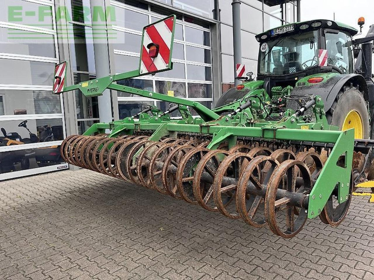 Kerner helix 450 - Tanjurača: slika Kerner helix 450 - Tanjurača Kerner helix 450 - Tanjurača: slika Kerner helix 450 - Tanjurača