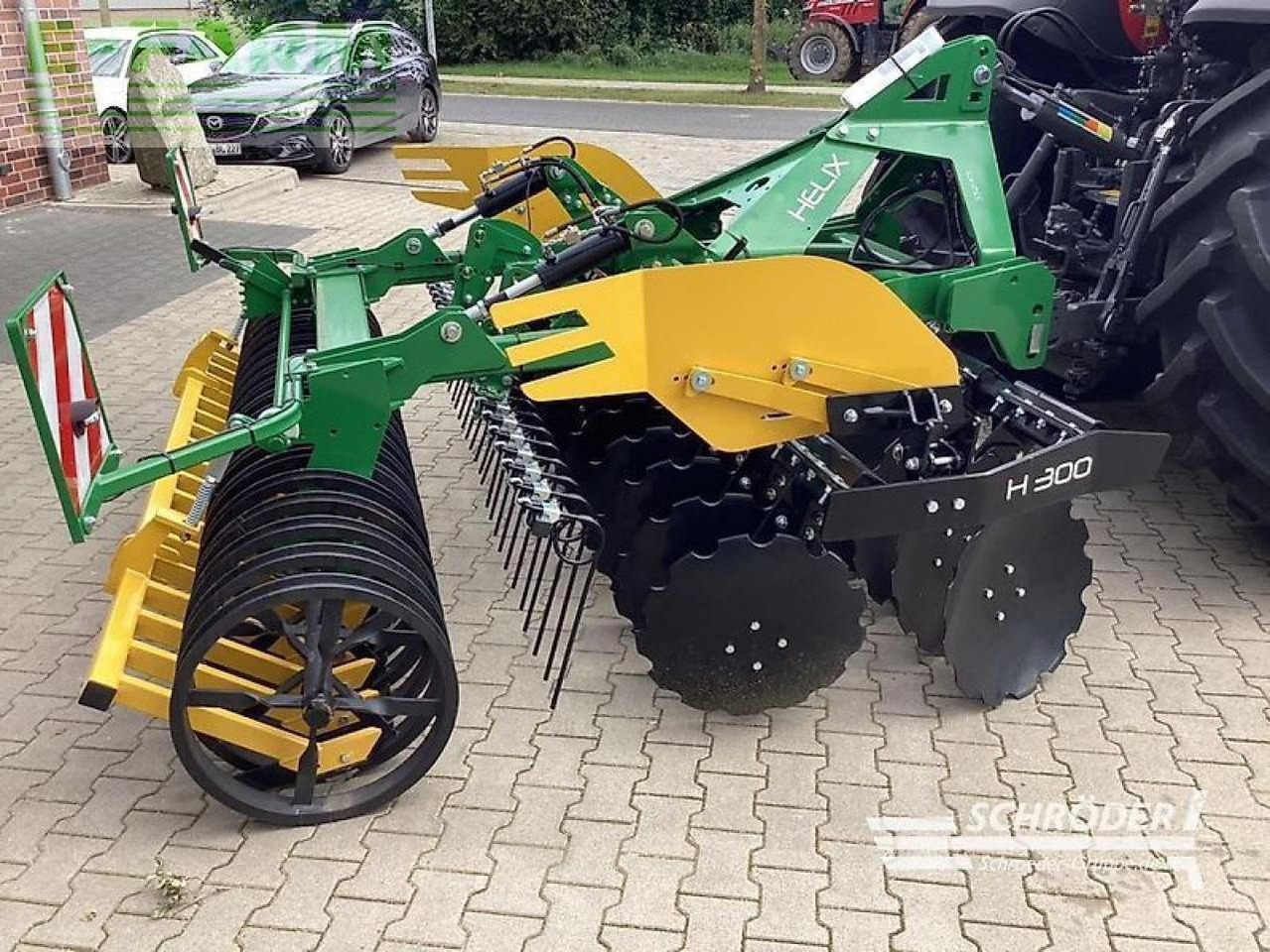 Kerner helix h 300 - Tanjurača: slika Kerner helix h 300 - Tanjurača Kerner helix h 300 - Tanjurača: slika Kerner helix h 300 - Tanjurača