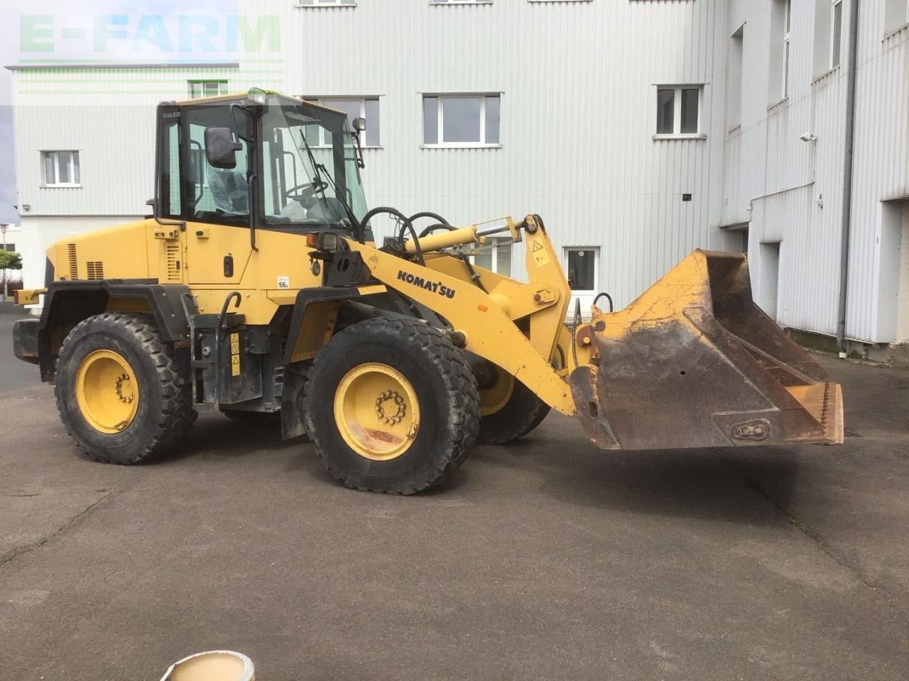 Komatsu WA 150-5 - Mini bager: slika Komatsu WA 150-5 - Mini bager Komatsu WA 150-5 - Mini bager: slika Komatsu WA 150-5 - Mini bager
