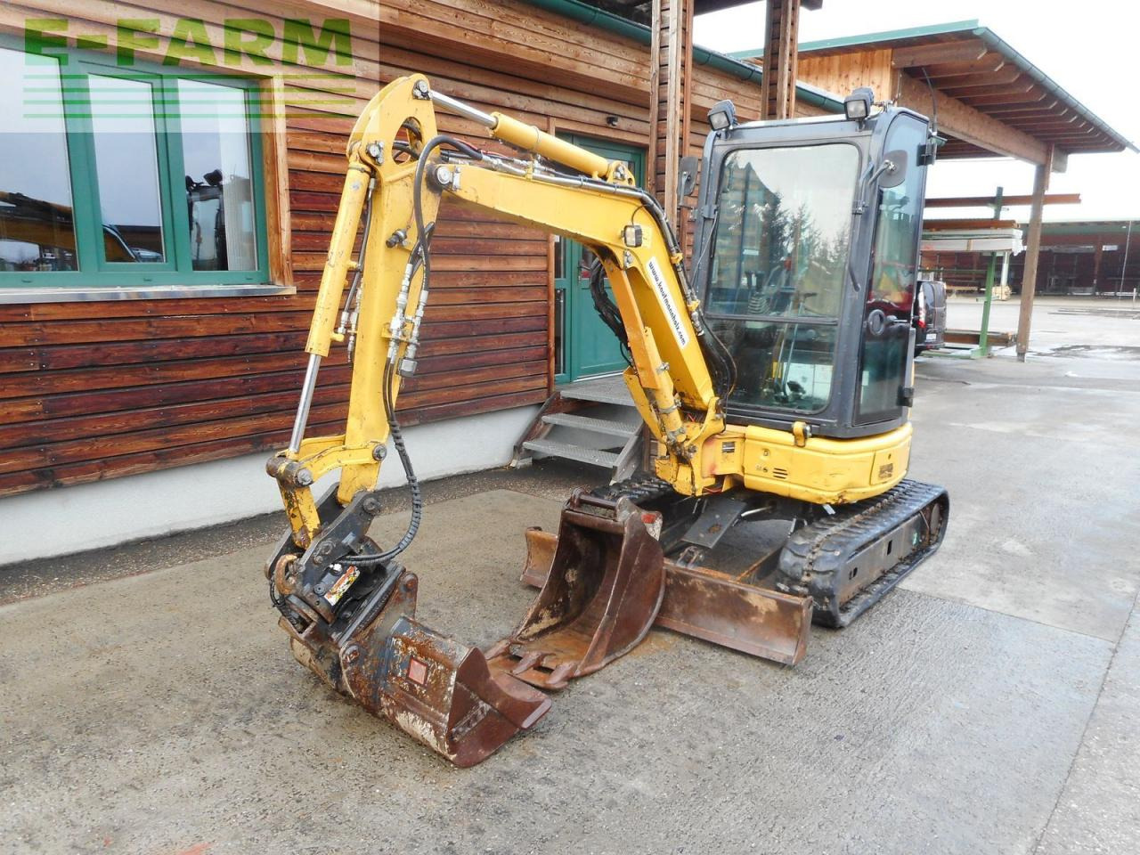 Komatsu pc 26mr-3 ( 2.710kg ) mit powertilt - Mini bager: slika Komatsu pc 26mr-3 ( 2.710kg ) mit powertilt - Mini bager Komatsu pc 26mr-3 ( 2.710kg ) mit powertilt - Mini bager: slika Komatsu pc 26mr-3 ( 2.710kg ) mit powertilt - Mini bager