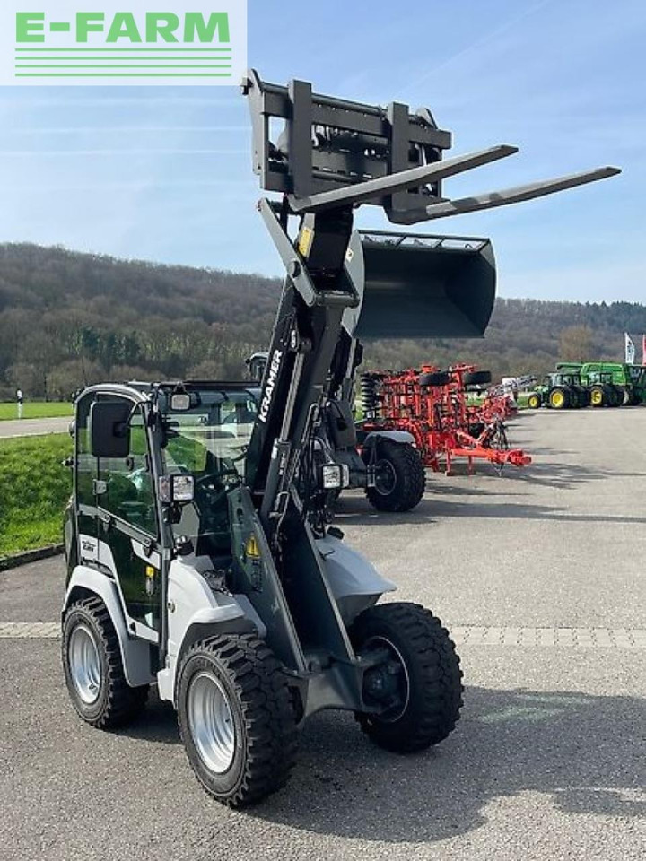 Kramer kl 12.5 - Mini bager: slika Kramer kl 12.5 - Mini bager Kramer kl 12.5 - Mini bager: slika Kramer kl 12.5 - Mini bager