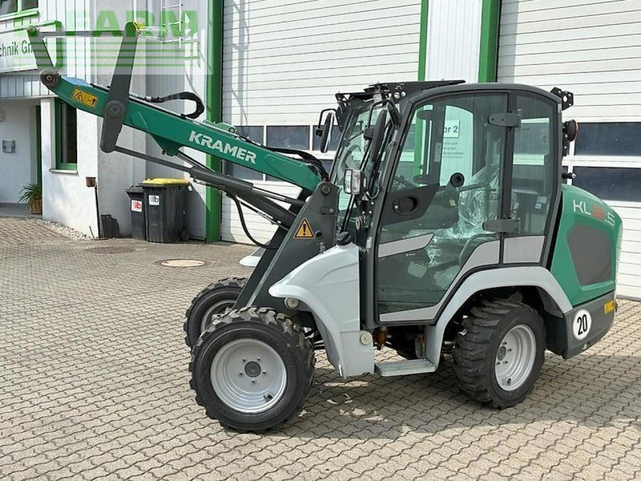 Kramer kl12.5 neu lagermaschine - Mini bager: slika Kramer kl12.5 neu lagermaschine - Mini bager Kramer kl12.5 neu lagermaschine - Mini bager: slika Kramer kl12.5 neu lagermaschine - Mini bager