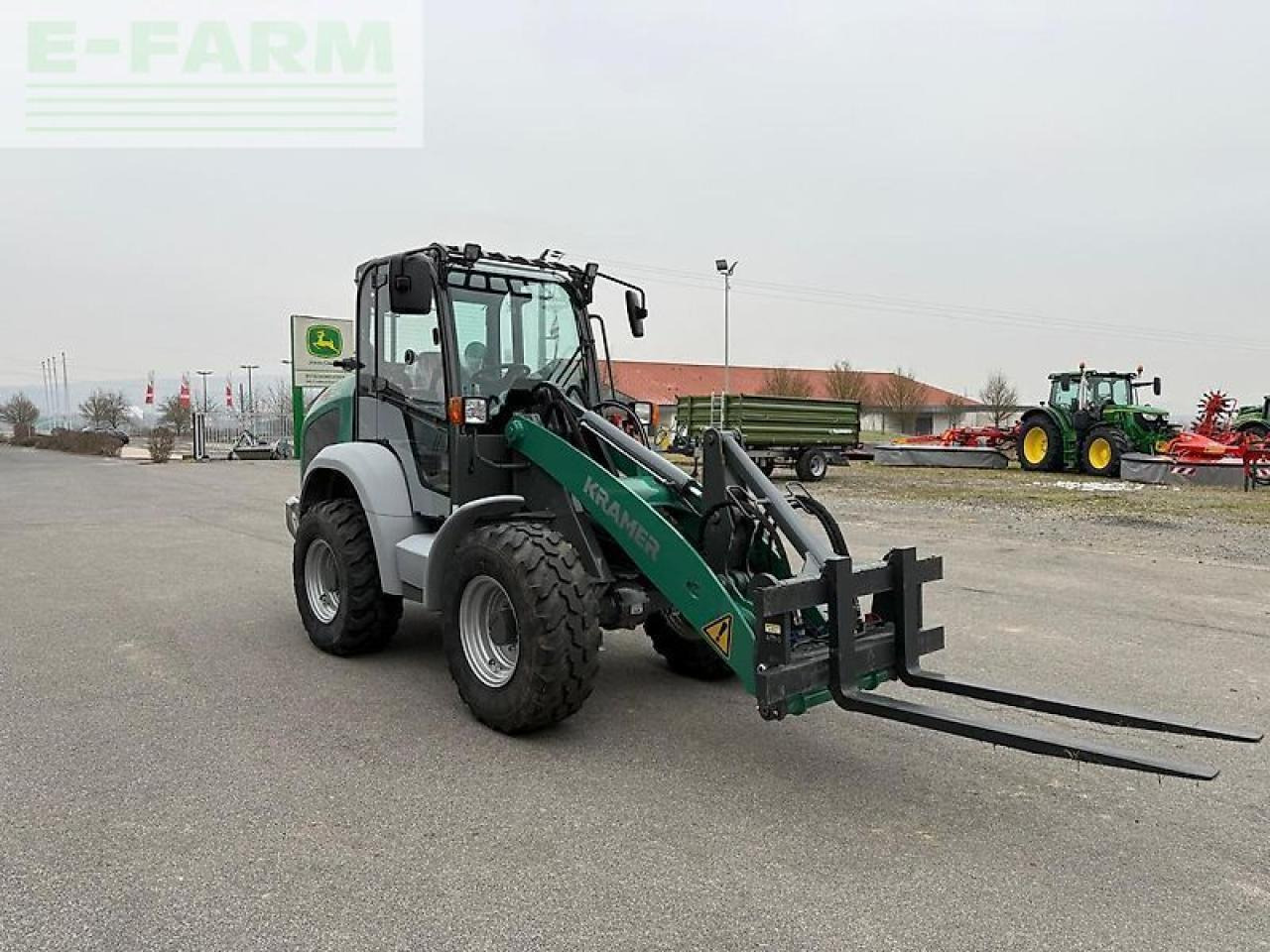 Kramer kl25.5 - Mini bager: slika Kramer kl25.5 - Mini bager Kramer kl25.5 - Mini bager: slika Kramer kl25.5 - Mini bager