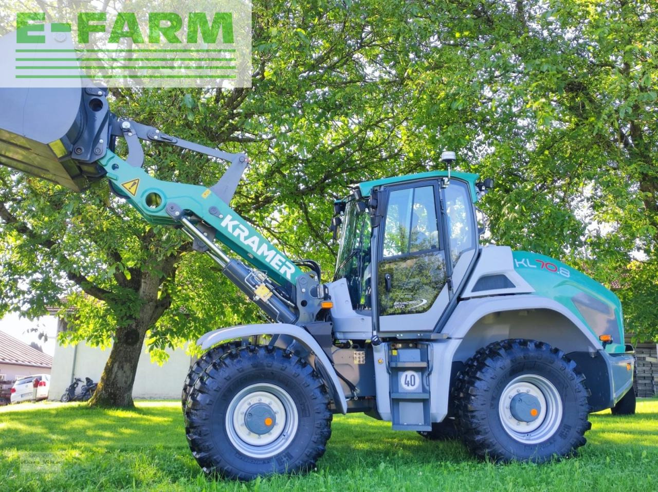 Kramer kl70.8 - Mini bager: slika Kramer kl70.8 - Mini bager Kramer kl70.8 - Mini bager: slika Kramer kl70.8 - Mini bager