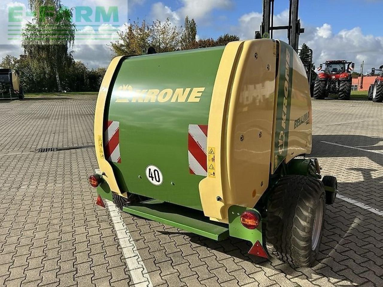 Krone bellima f 130 - Kvadratna balirka: slika Krone bellima f 130 - Kvadratna balirka Krone bellima f 130 - Kvadratna balirka: slika Krone bellima f 130 - Kvadratna balirka