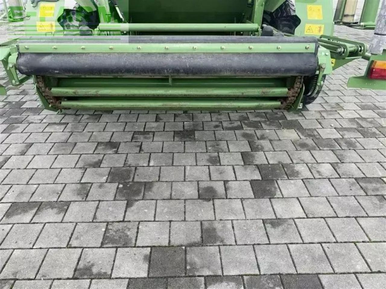 Krone comprima cf 155 xc - Kvadratna balirka: slika Krone comprima cf 155 xc - Kvadratna balirka Krone comprima cf 155 xc - Kvadratna balirka: slika Krone comprima cf 155 xc - Kvadratna balirka