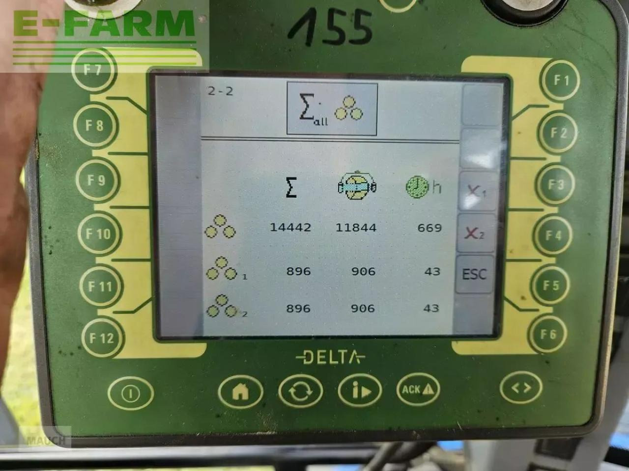 Krone comprima cf 155 xc - Kvadratna balirka: slika Krone comprima cf 155 xc - Kvadratna balirka Krone comprima cf 155 xc - Kvadratna balirka: slika Krone comprima cf 155 xc - Kvadratna balirka