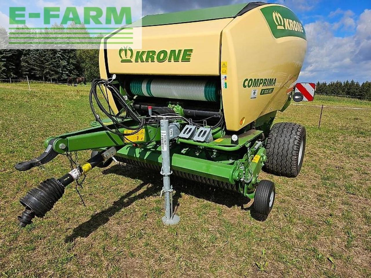 Krone comprima f 125 xc - Kvadratna balirka: slika Krone comprima f 125 xc - Kvadratna balirka Krone comprima f 125 xc - Kvadratna balirka: slika Krone comprima f 125 xc - Kvadratna balirka