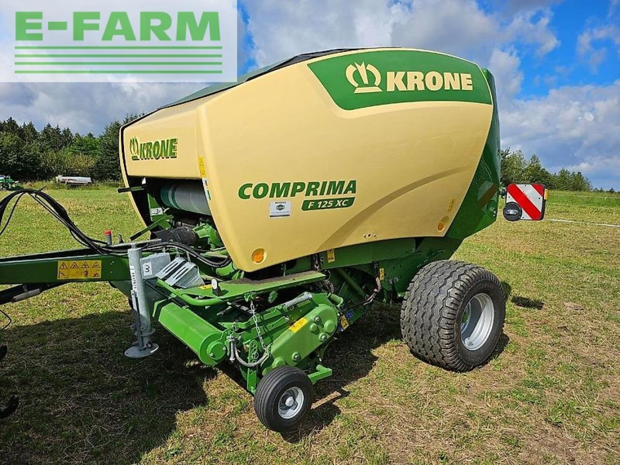 Krone comprima f 125 xc - Kvadratna balirka: slika Krone comprima f 125 xc - Kvadratna balirka Krone comprima f 125 xc - Kvadratna balirka: slika Krone comprima f 125 xc - Kvadratna balirka