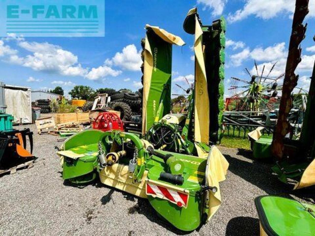 Krone easy cut b 950 + easy cut f 320, mähwerkkombinat - Kosilica: slika Krone easy cut b 950 + easy cut f 320, mähwerkkombinat - Kosilica Krone easy cut b 950 + easy cut f 320, mähwerkkombinat - Kosilica: slika Krone easy cut b 950 + easy cut f 320, mähwerkkombinat - Kosilica