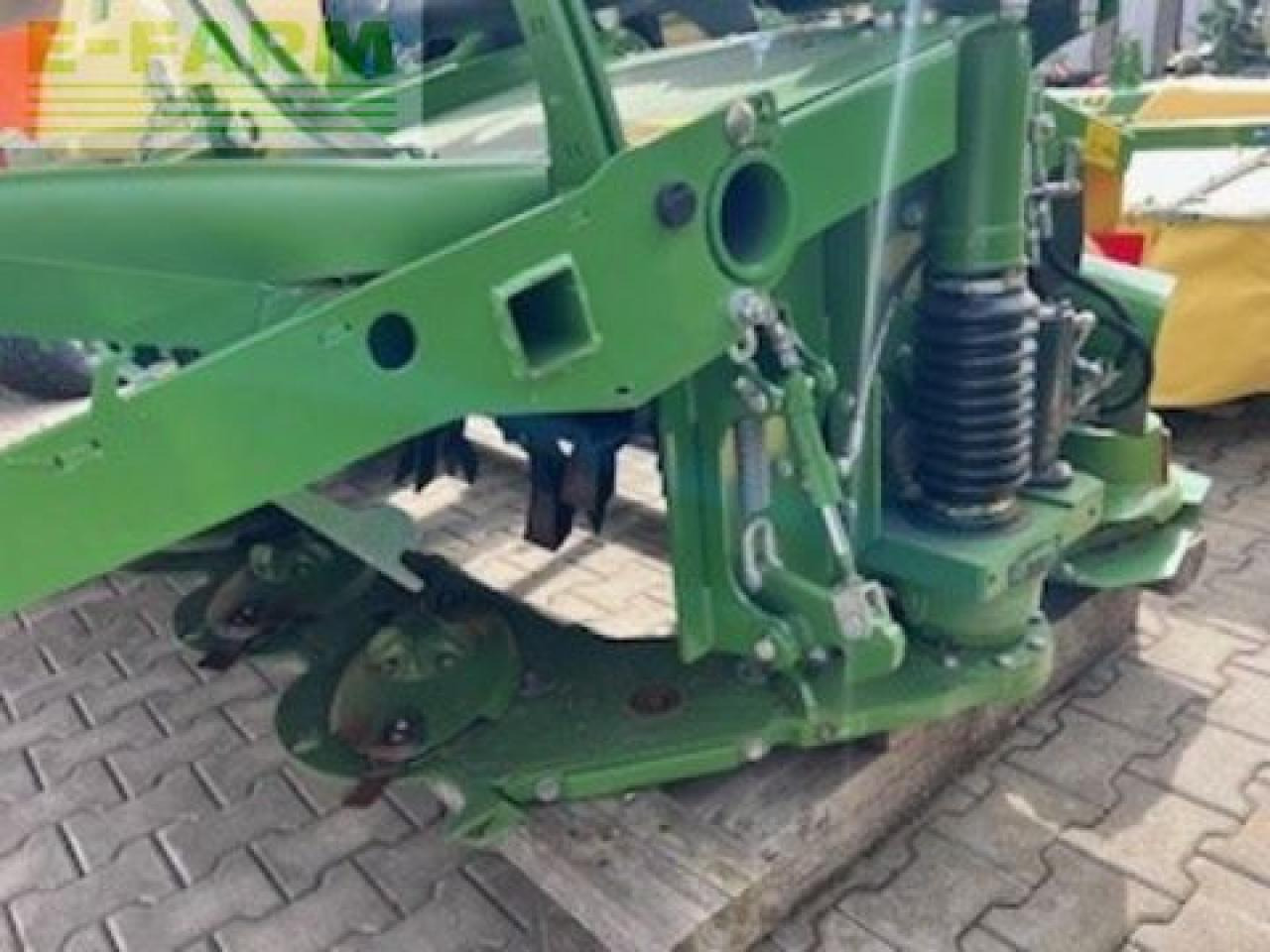 Krone easy cut f 400 cv fold - Kosilica: slika Krone easy cut f 400 cv fold - Kosilica Krone easy cut f 400 cv fold - Kosilica: slika Krone easy cut f 400 cv fold - Kosilica