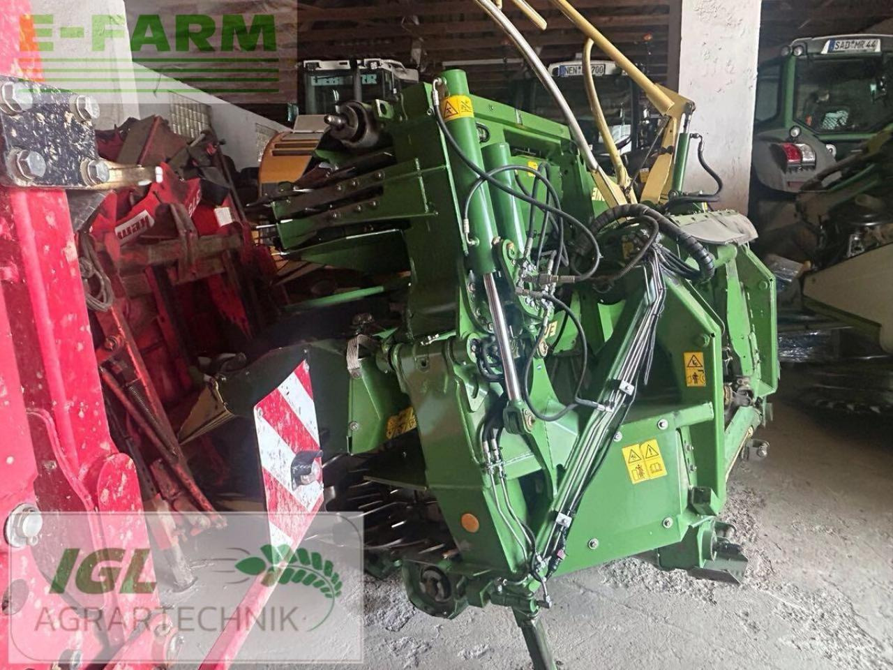 Krone easycollect 903 - Kombajn za kukuruz: slika Krone easycollect 903 - Kombajn za kukuruz Krone easycollect 903 - Kombajn za kukuruz: slika Krone easycollect 903 - Kombajn za kukuruz