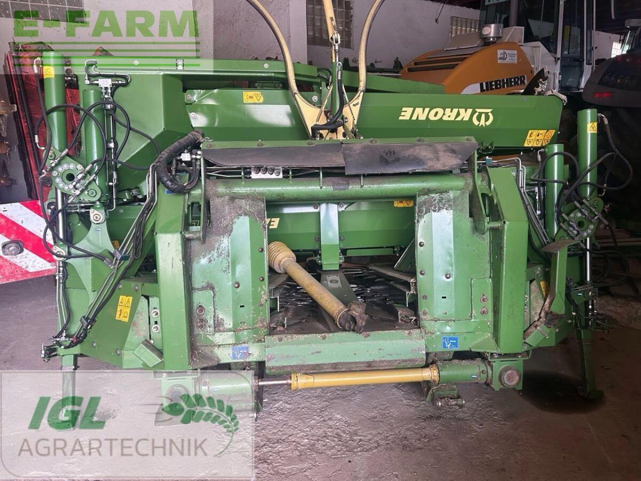 Krone easycollect 903 - Kombajn za kukuruz: slika Krone easycollect 903 - Kombajn za kukuruz Krone easycollect 903 - Kombajn za kukuruz: slika Krone easycollect 903 - Kombajn za kukuruz