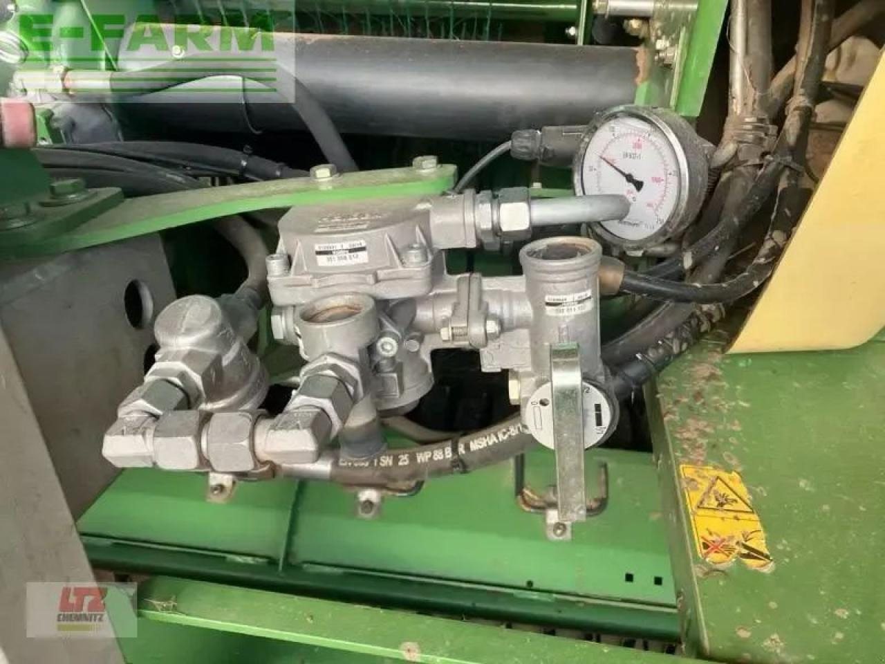 Krone gebr. comprima cv150xc presse - Kvadratna balirka: slika Krone gebr. comprima cv150xc presse - Kvadratna balirka Krone gebr. comprima cv150xc presse - Kvadratna balirka: slika Krone gebr. comprima cv150xc presse - Kvadratna balirka