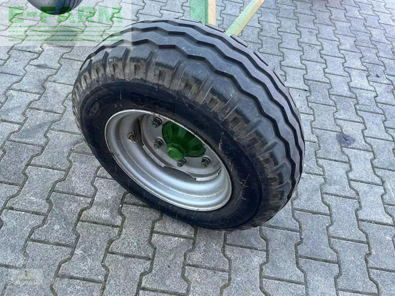 Krone kwt 10.02/10 - Prevrtač sijena/ Grabulje: slika Krone kwt 10.02/10 - Prevrtač sijena/ Grabulje Krone kwt 10.02/10 - Prevrtač sijena/ Grabulje: slika Krone kwt 10.02/10 - Prevrtač sijena/ Grabulje
