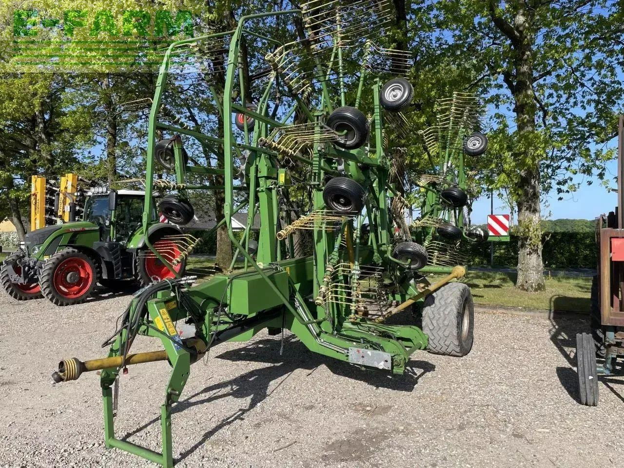 Krone swadro 1400 - Prevrtač sijena/ Grabulje: slika Krone swadro 1400 - Prevrtač sijena/ Grabulje Krone swadro 1400 - Prevrtač sijena/ Grabulje: slika Krone swadro 1400 - Prevrtač sijena/ Grabulje