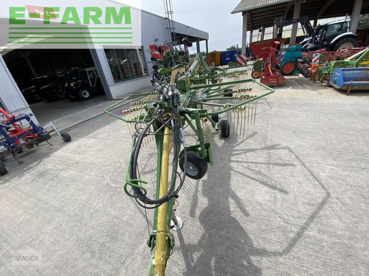 Krone swadro 710/26 t - Prevrtač sijena/ Grabulje: slika Krone swadro 710/26 t - Prevrtač sijena/ Grabulje Krone swadro 710/26 t - Prevrtač sijena/ Grabulje: slika Krone swadro 710/26 t - Prevrtač sijena/ Grabulje