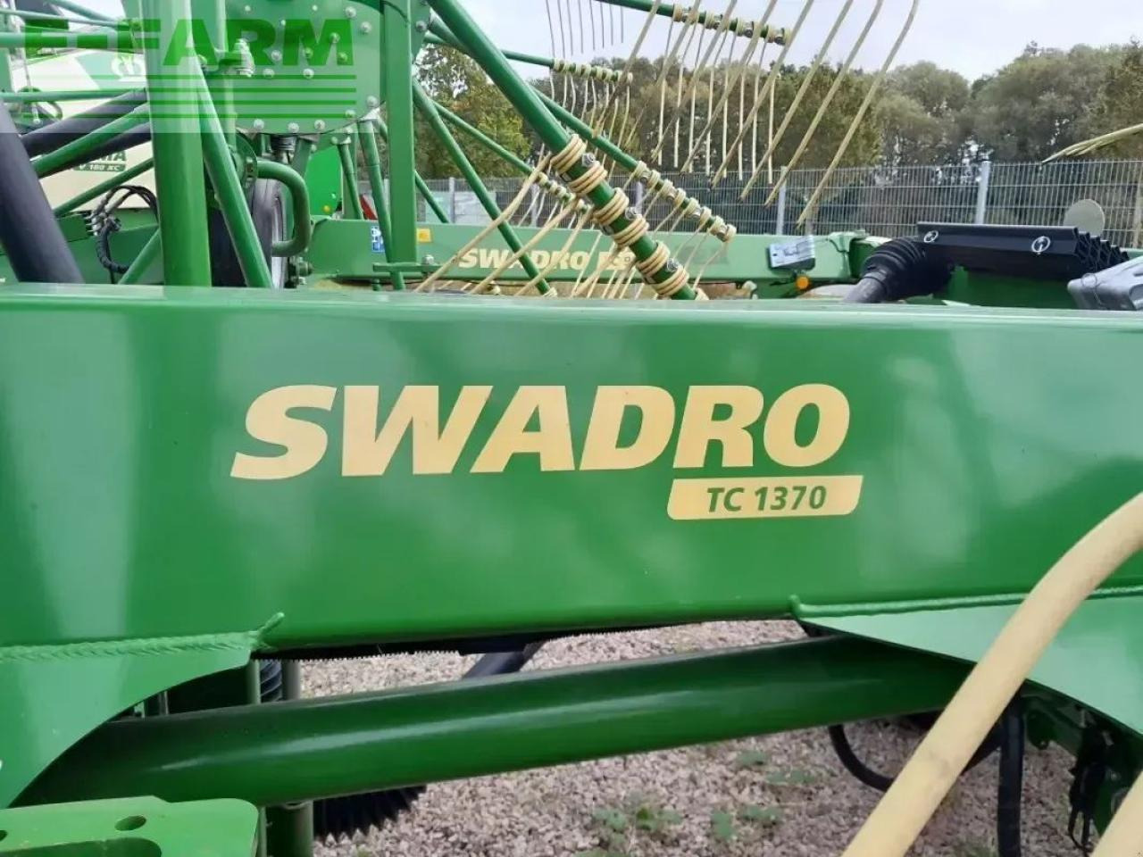 Krone swadro tc 1370 - Prevrtač sijena/ Grabulje: slika Krone swadro tc 1370 - Prevrtač sijena/ Grabulje Krone swadro tc 1370 - Prevrtač sijena/ Grabulje: slika Krone swadro tc 1370 - Prevrtač sijena/ Grabulje