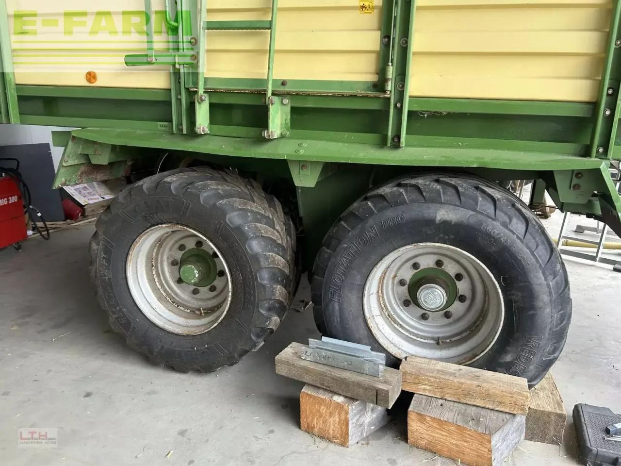 Krone titan r 48 gd - Prikolica za poljoprivredna gospodarstva: slika Krone titan r 48 gd - Prikolica za poljoprivredna gospodarstva Krone titan r 48 gd - Prikolica za poljoprivredna gospodarstva: slika Krone titan r 48 gd - Prikolica za poljoprivredna gospodarstva