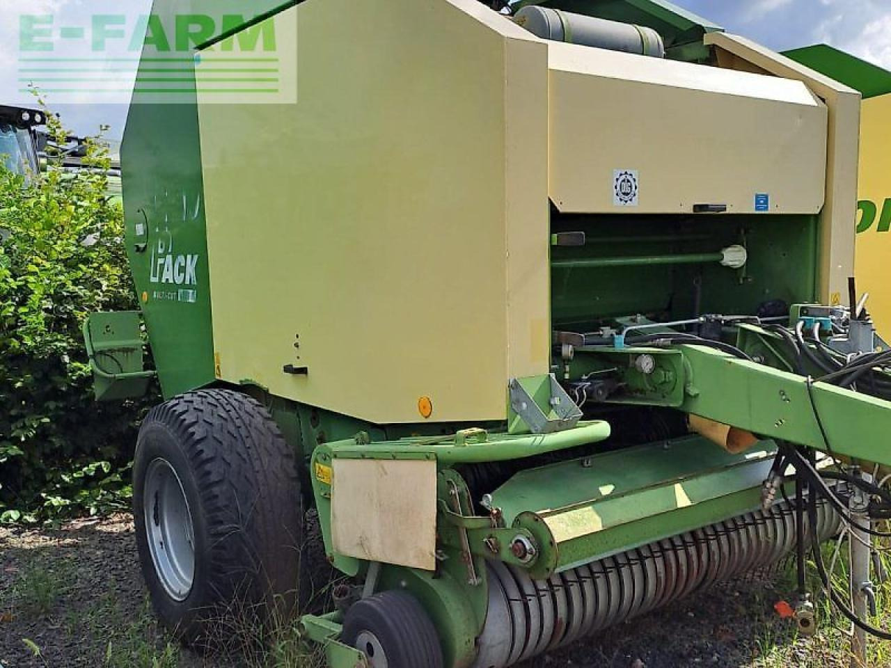 Krone vario pack 1800 mc - Kvadratna balirka: slika Krone vario pack 1800 mc - Kvadratna balirka Krone vario pack 1800 mc - Kvadratna balirka: slika Krone vario pack 1800 mc - Kvadratna balirka