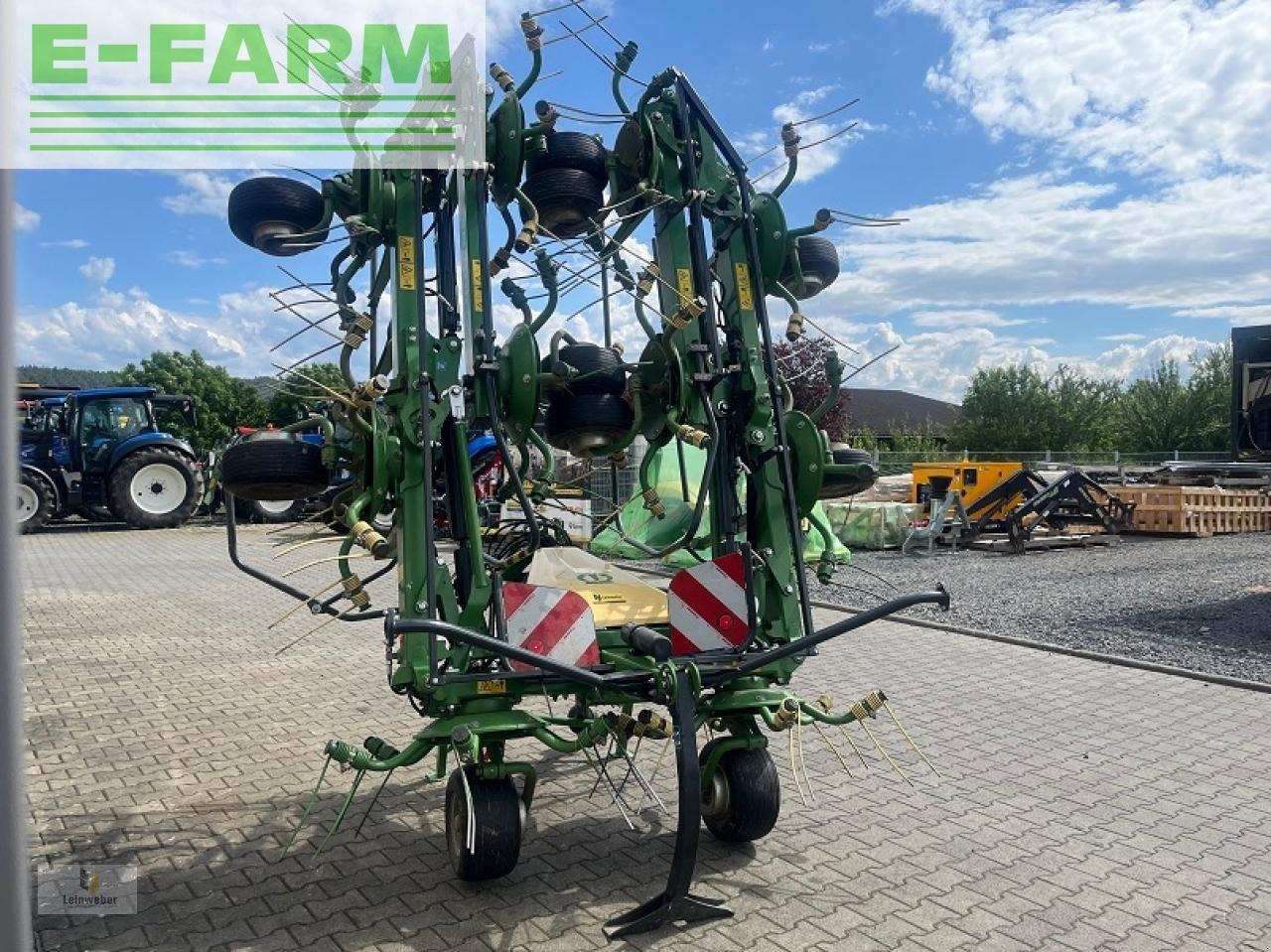 Krone vendro 1120 - Prevrtač sijena/ Grabulje: slika Krone vendro 1120 - Prevrtač sijena/ Grabulje Krone vendro 1120 - Prevrtač sijena/ Grabulje: slika Krone vendro 1120 - Prevrtač sijena/ Grabulje
