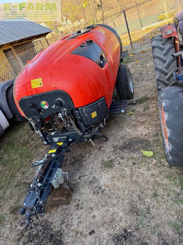 Kubota Qi 9.0 - Vučena prskalica: slika Kubota Qi 9.0 - Vučena prskalica Kubota Qi 9.0 - Vučena prskalica: slika Kubota Qi 9.0 - Vučena prskalica