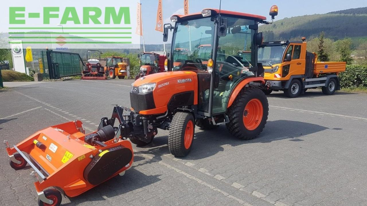 Traktor Kubota b2261: slika Traktor Kubota b2261