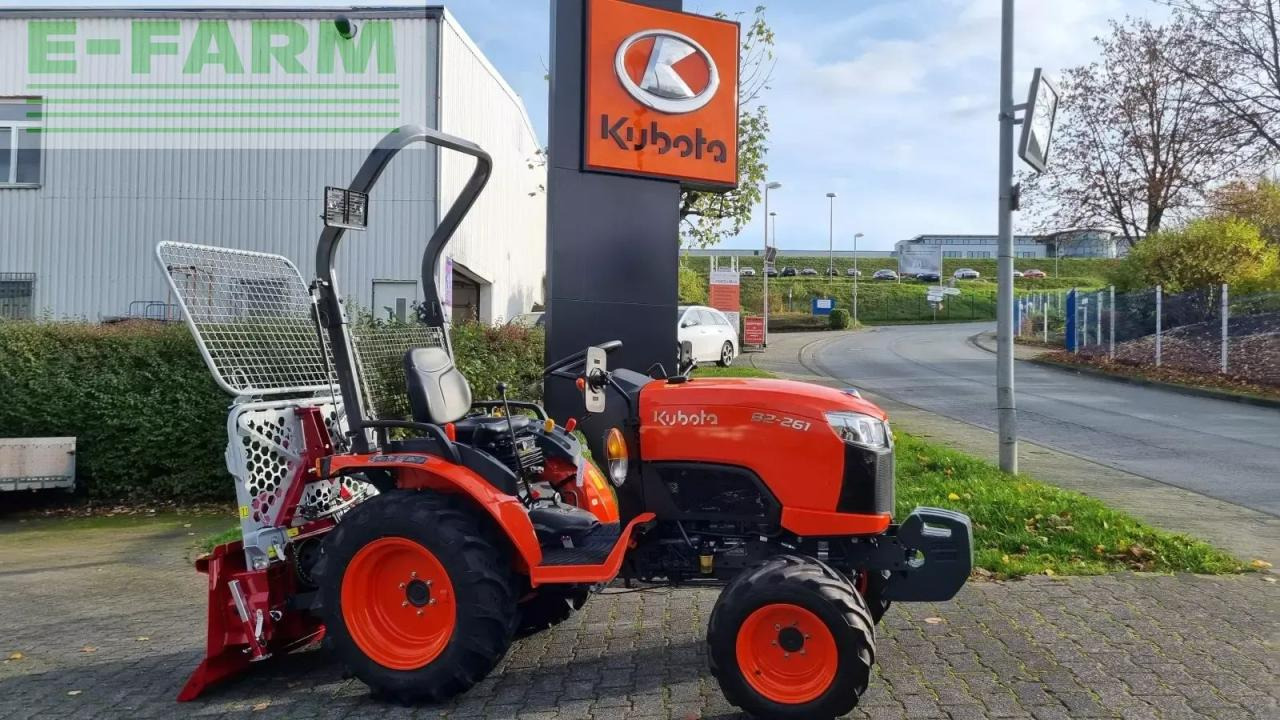 Kubota b2261 hydrostat - Traktor: slika Kubota b2261 hydrostat - Traktor Kubota b2261 hydrostat - Traktor: slika Kubota b2261 hydrostat - Traktor