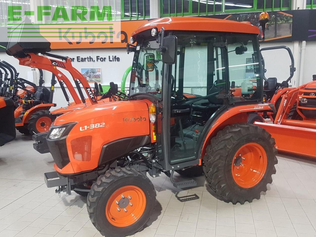 Kubota l1-382 h - Traktor: slika Kubota l1-382 h - Traktor Kubota l1-382 h - Traktor: slika Kubota l1-382 h - Traktor