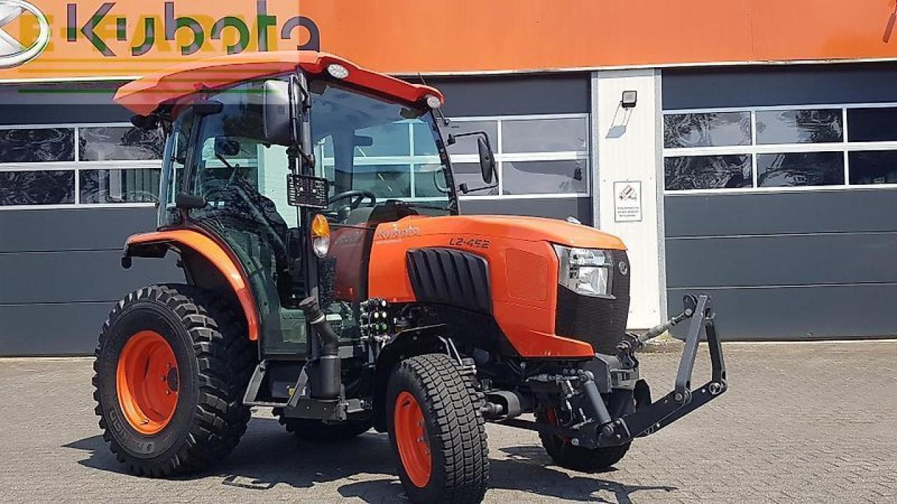 Traktor Kubota l2-452 h cab vorführmaschine: slika Traktor Kubota l2-452 h cab vorführmaschine