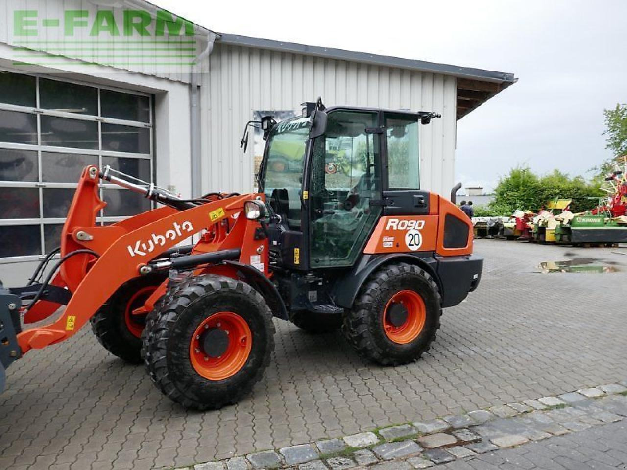 Kubota r090 - Mini bager: slika Kubota r090 - Mini bager Kubota r090 - Mini bager: slika Kubota r090 - Mini bager
