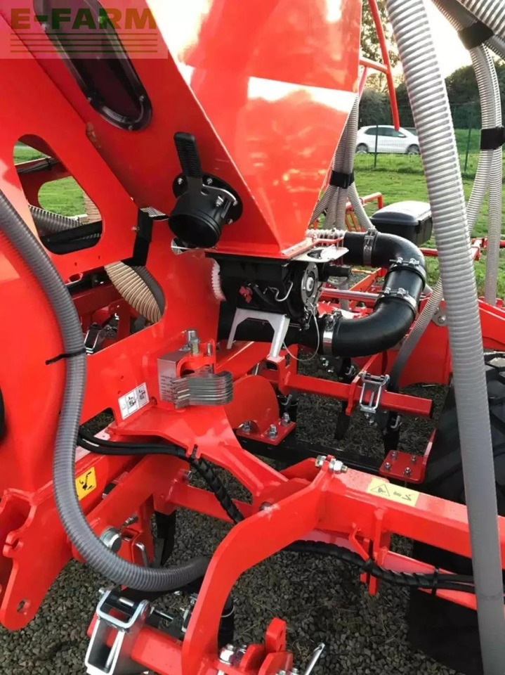 Kubota semoir à grains td1601f kubota - Precizna sijačica: slika Kubota semoir à grains td1601f kubota - Precizna sijačica Kubota semoir à grains td1601f kubota - Precizna sijačica: slika Kubota semoir à grains td1601f kubota - Precizna sijačica