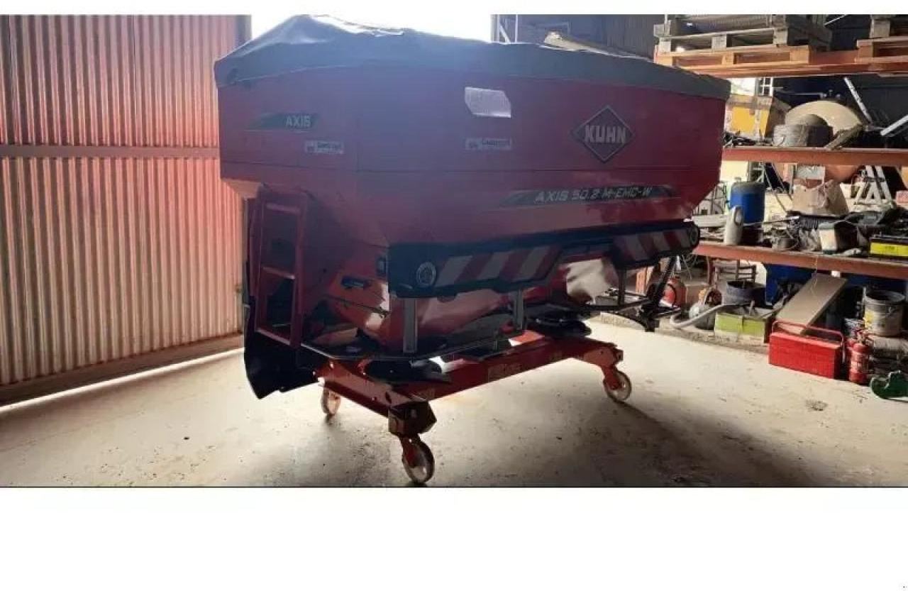 Kuhn axis 50.2 memc-w - Rasipač gnojiva: slika Kuhn axis 50.2 memc-w - Rasipač gnojiva Kuhn axis 50.2 memc-w - Rasipač gnojiva: slika Kuhn axis 50.2 memc-w - Rasipač gnojiva