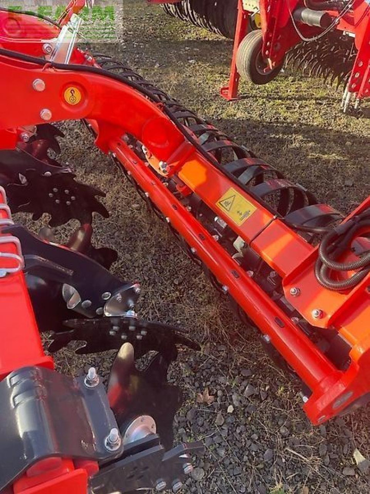 Kuhn cultimer l 300 nsm - Kultivator: slika Kuhn cultimer l 300 nsm - Kultivator Kuhn cultimer l 300 nsm - Kultivator: slika Kuhn cultimer l 300 nsm - Kultivator